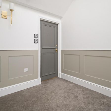 Whiskawaystays - Victoria House - Apartment 6 Вустер Экстерьер фото