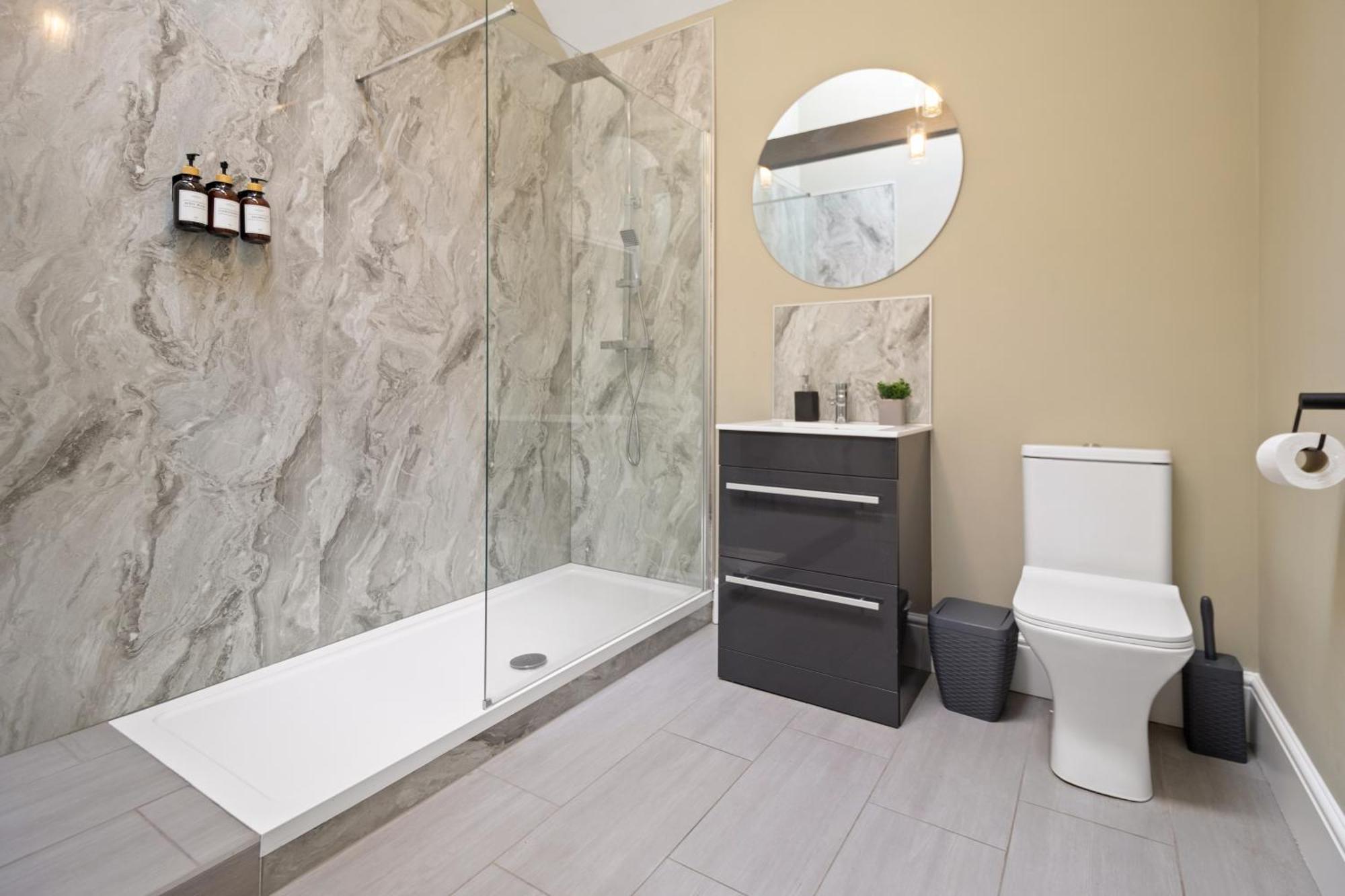 Whiskawaystays - Victoria House - Apartment 6 Вустер Экстерьер фото